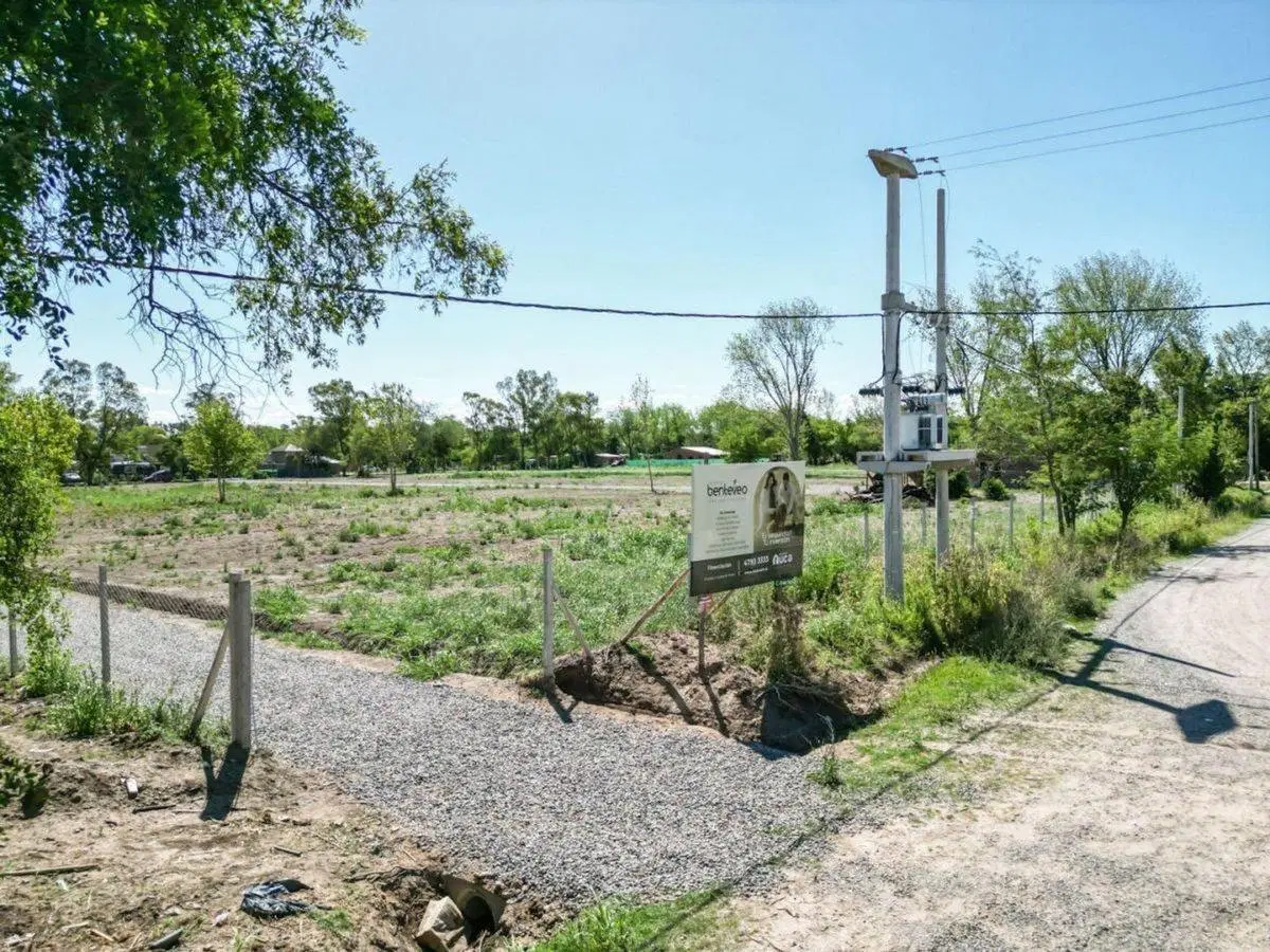 Venta Terreno Barrio Benteveo 304,88m2 Loma Verde 5