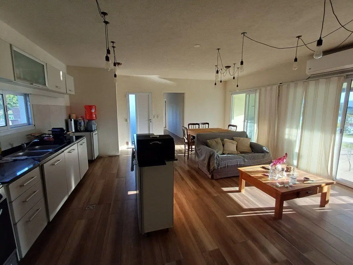 VENTA CASA 4 AMB LAGUNA A9 B° SAN SEBASTIÁN PILAR 5