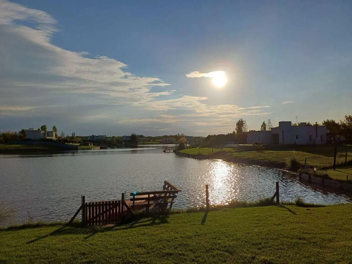 VENTA CASA 4 AMB LAGUNA A9 B° SAN SEBASTIÁN PILAR 4