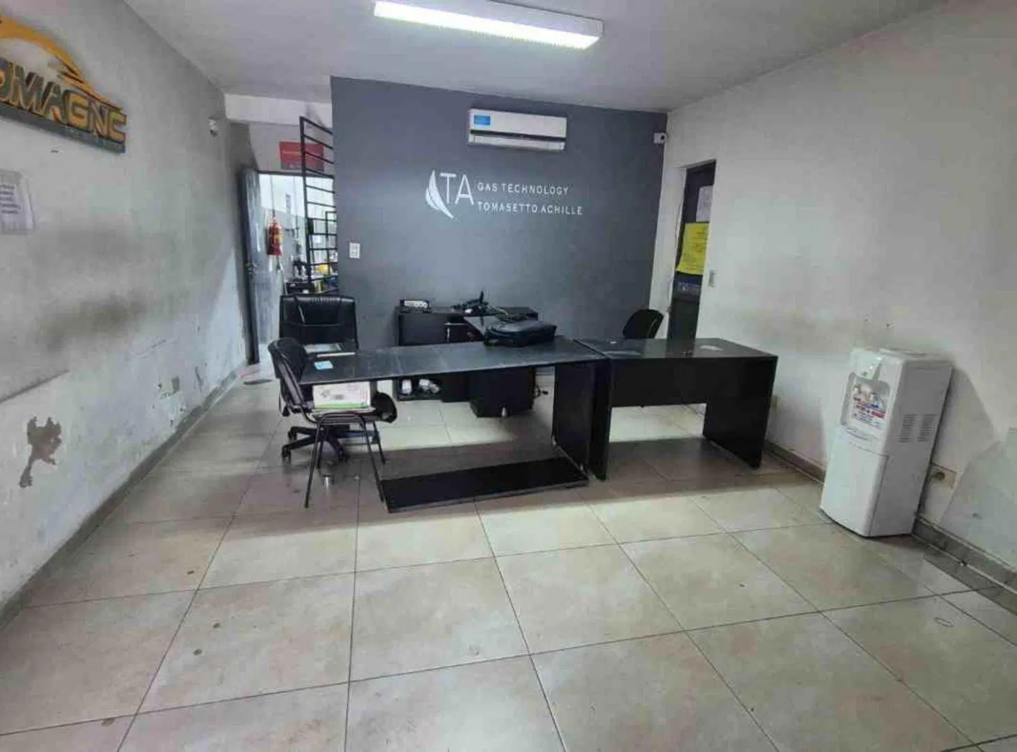 ALQUILER DE LOCAL EN FLORES 4