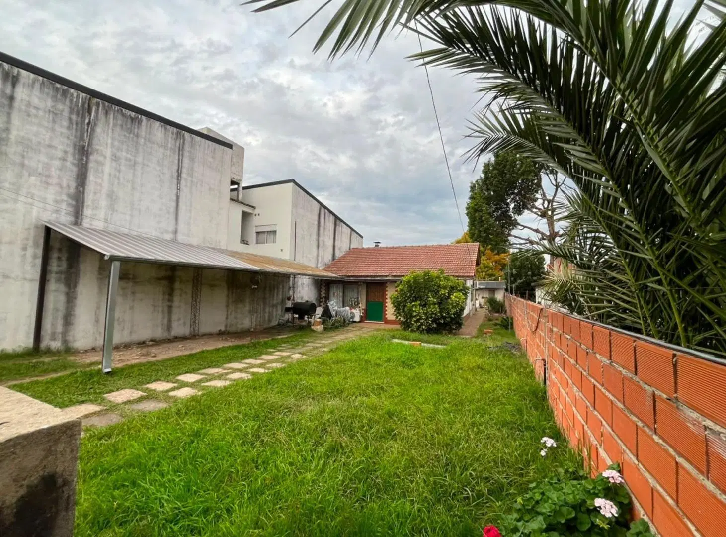 CASA EN VENTA BENAVIDEZ CENTRO 8