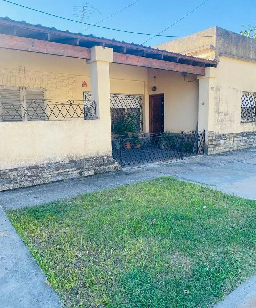 CASA EN VENTA EN DON TORCUATO 3 AMBIENTES 2
