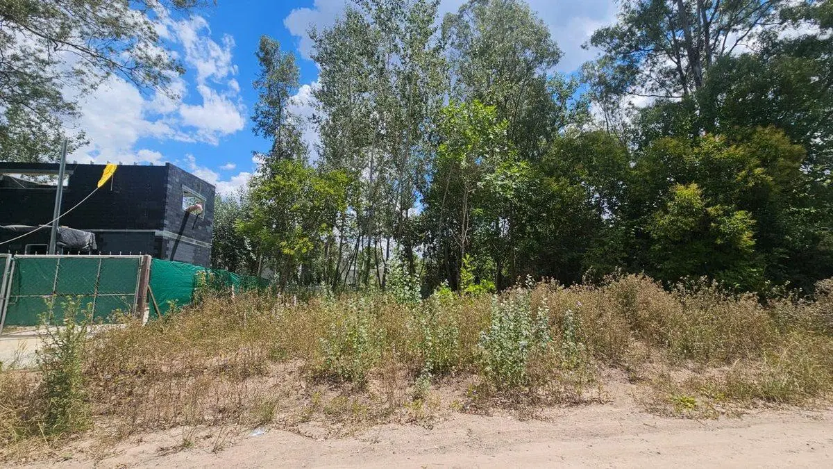 VENTA LOTE EN BARRIO SEMI CERRADO GARIN CHICO 4