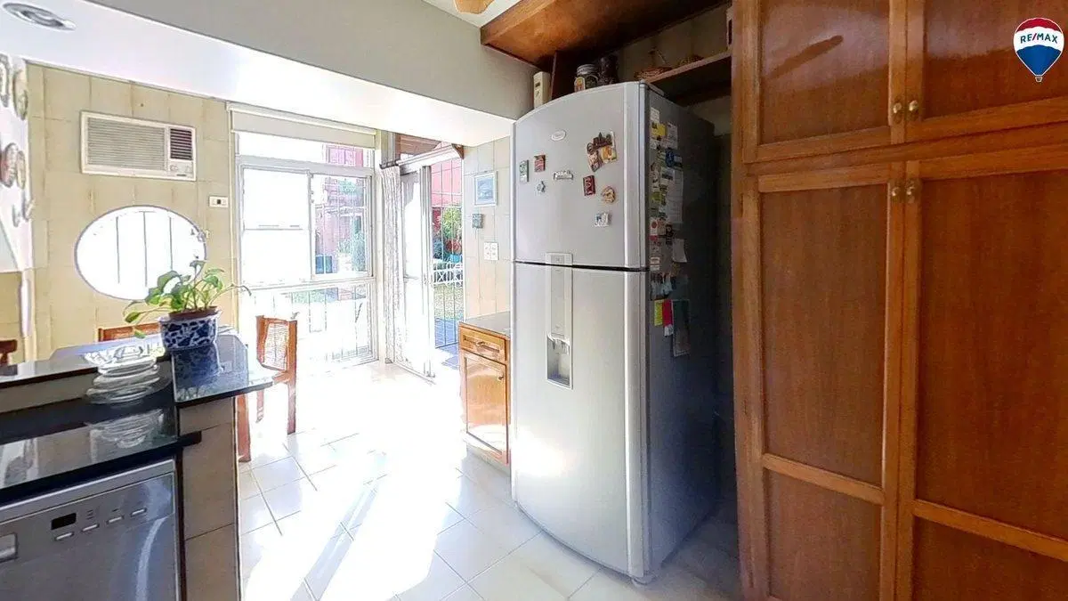VENTA CASA JARDIN PILETA COCHERA LINIERS 4
