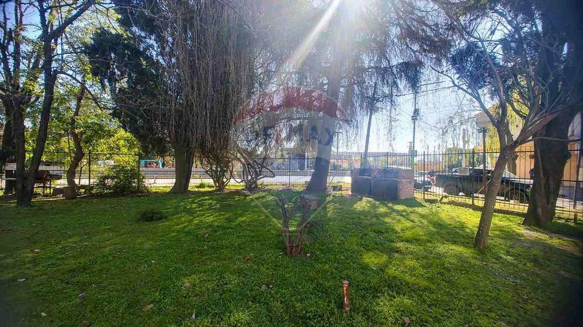 VENTA - DPTO 3 AMB CON AREA VERDE - CAMPANA CENTRO 4