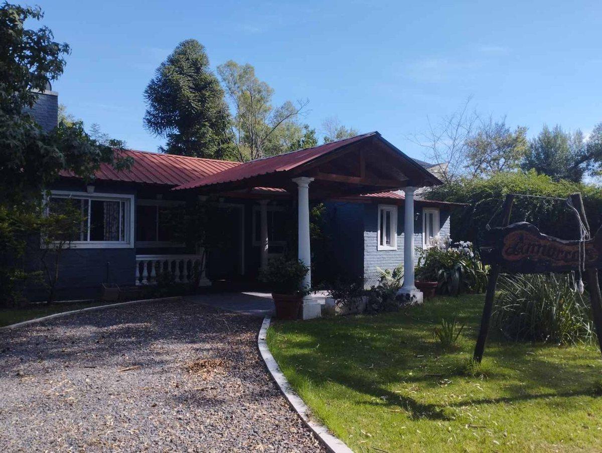 VENTA CASA BARRIO CERRADO SIN EXPENSAS