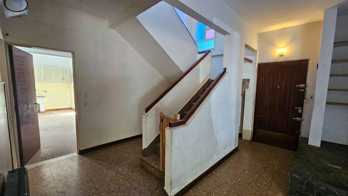 Venta Casa Patio Terraza Cochera en Liniers 3