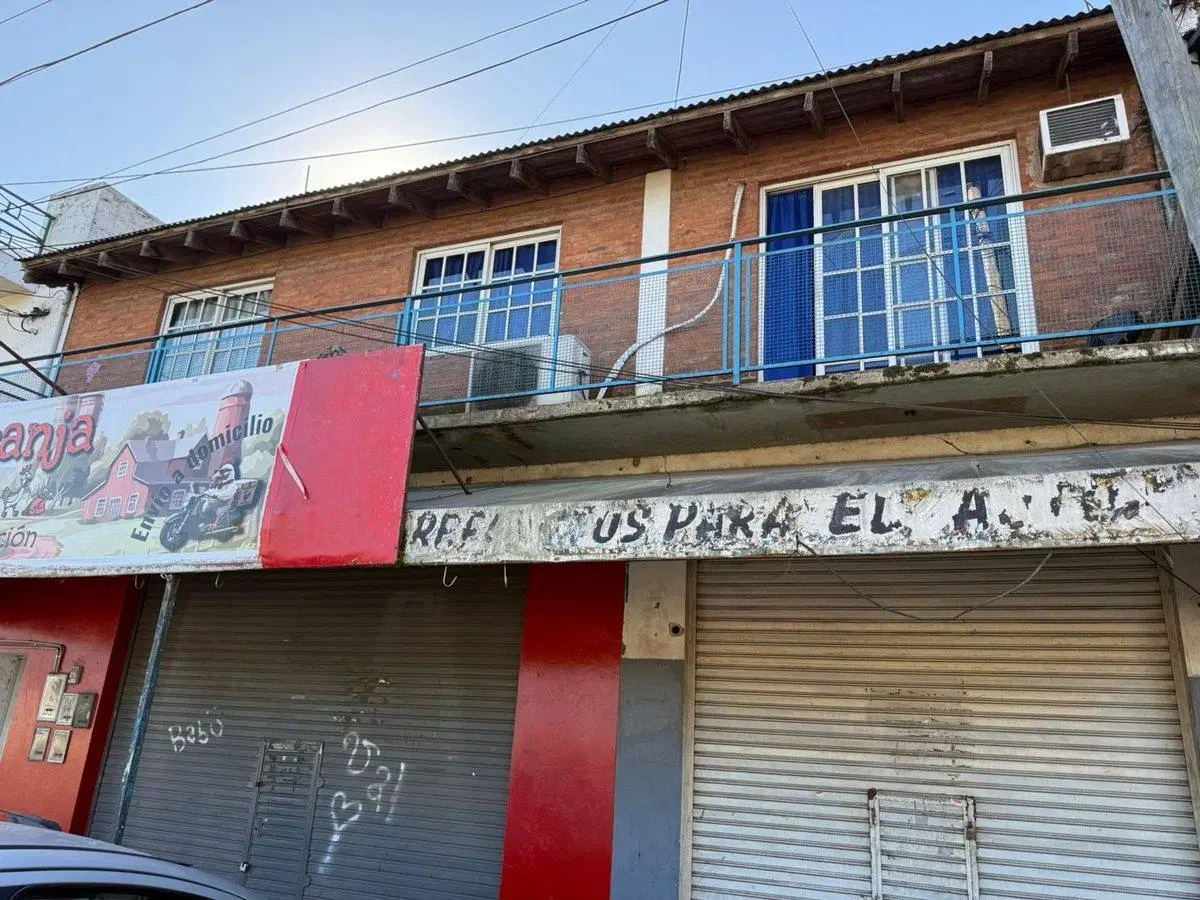 VENTA LOCALES COMERCIALES + DEPTOS C/RENTA 2