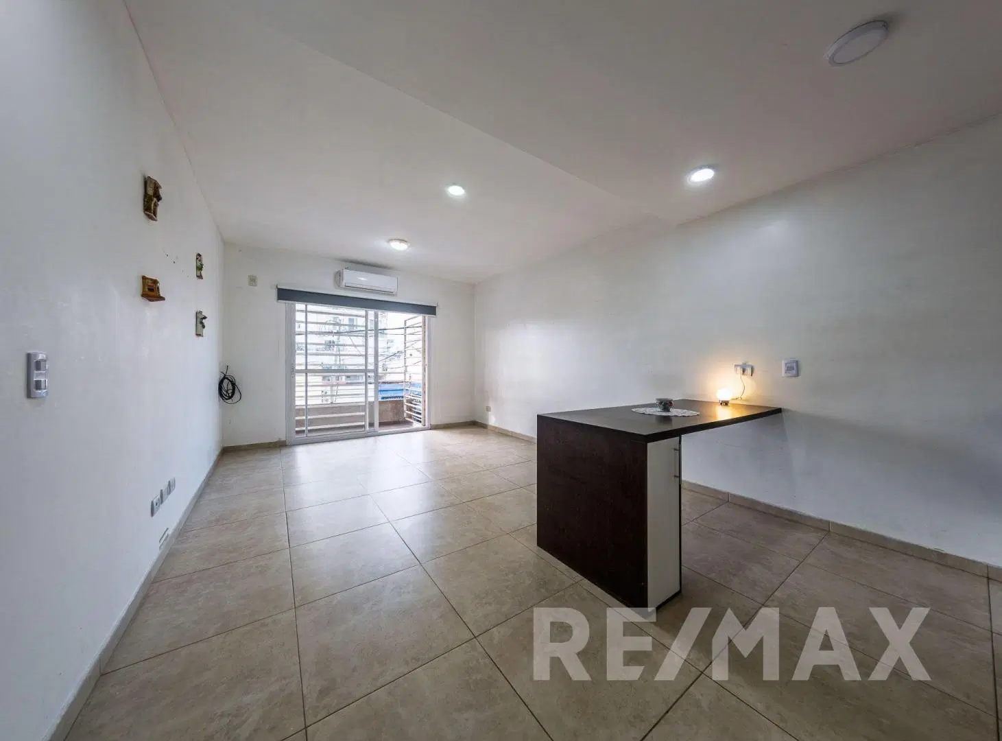 Departamento 1 Amb con balcón en Pilar Centro 2