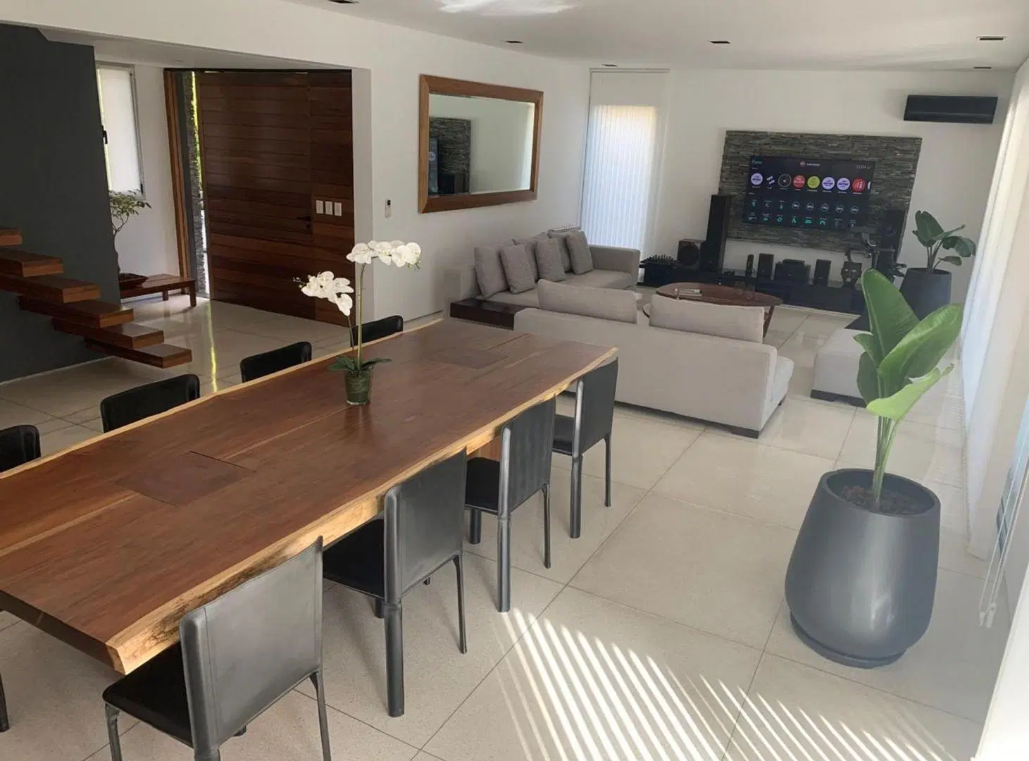 Imponente Residencia Premium –La Campiña Pilar- 5