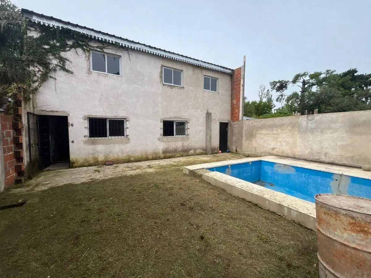 Venta casa a terminar mas otra en construcc Pilar 4