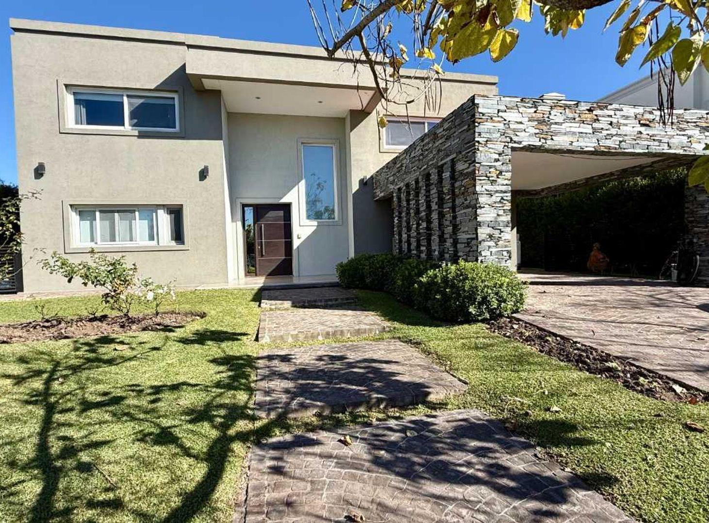 ALQUILER CASA 7 AMB A LA LAGUNA NORDELTA ALISOS