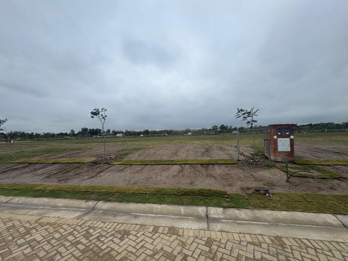 Venta terreno/lote en Orillas, Puertos del lago