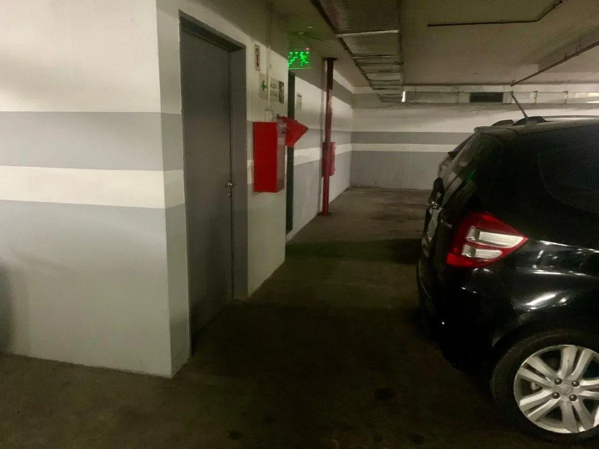 COCHERA/GARAGE VENTA PALERMO HOLLYWOOD 5