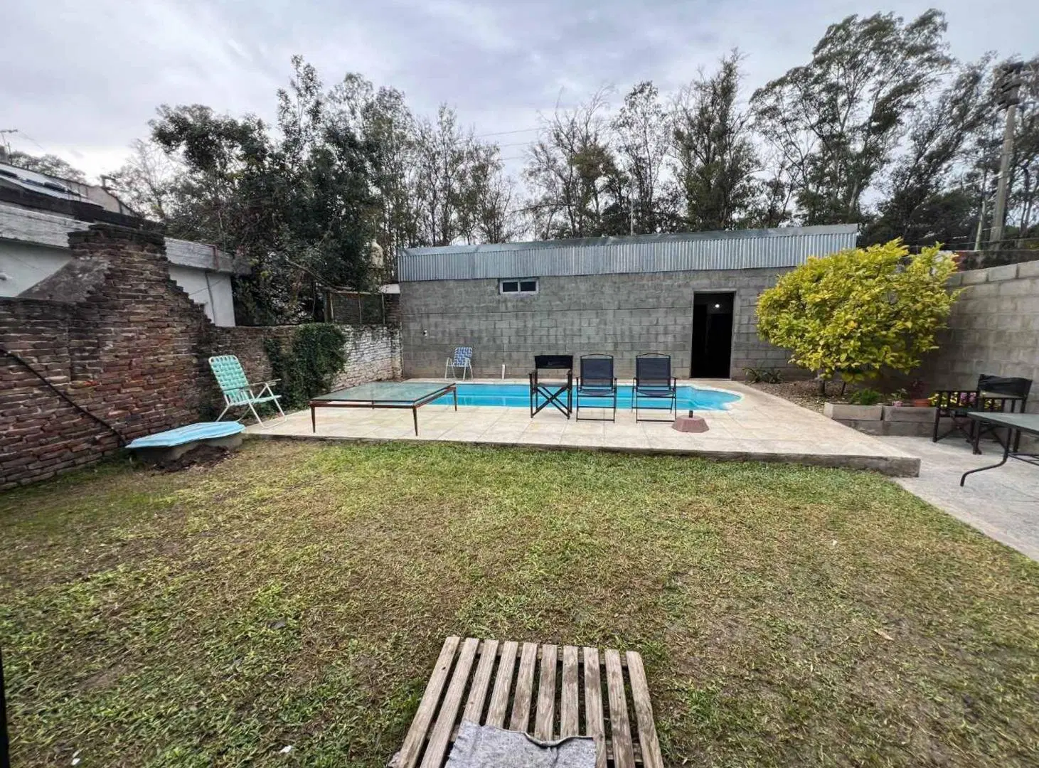 4 locales + vivienda sobre 648 m² de lote 8