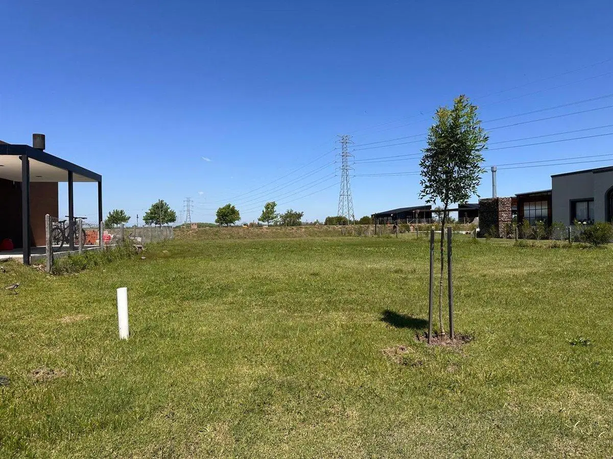 VENTA DE LOTE EN BARRIO CLUB MANUEL BELGRANO 2