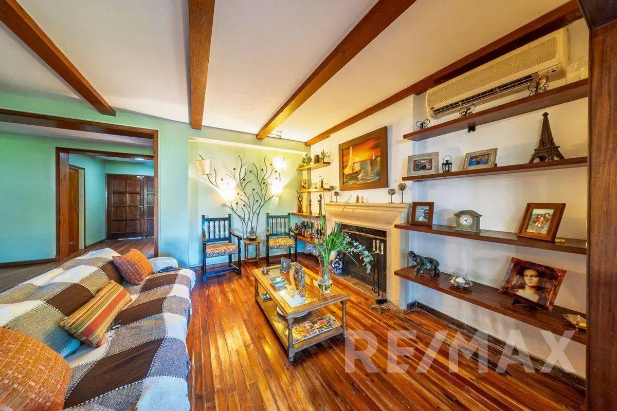 Casa 5 amb en venta  San Isidro c/ jardín y pileta 4
