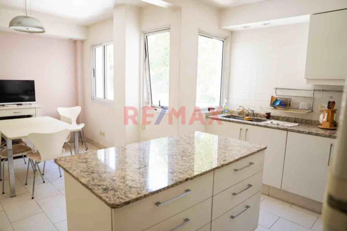 VENTA DTO 4 AMB BELGRANO C/ESP GUARDACOCHE AP CRE 5