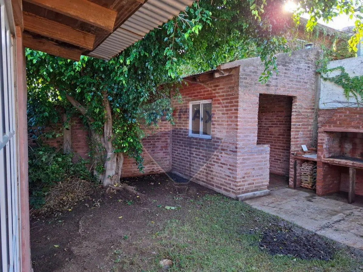 VENTA - CASA 4 AMBIENTES - BELÉN DE ESCOBAR 2