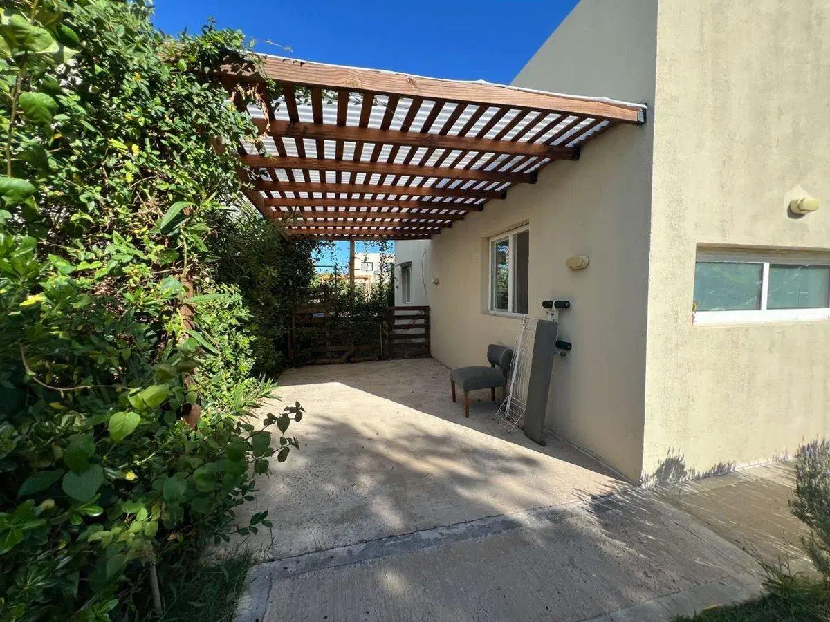 Venta Casa 4 Amb. San Ramon Pilar del Este 4