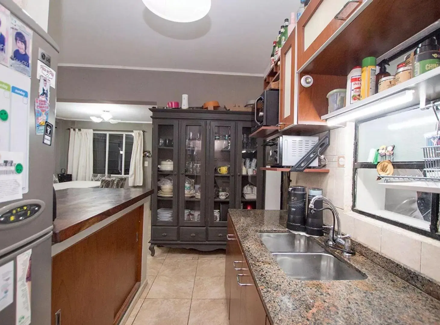 Venta casa 4 amb garage terraza 2 baños enVICTORIA 3