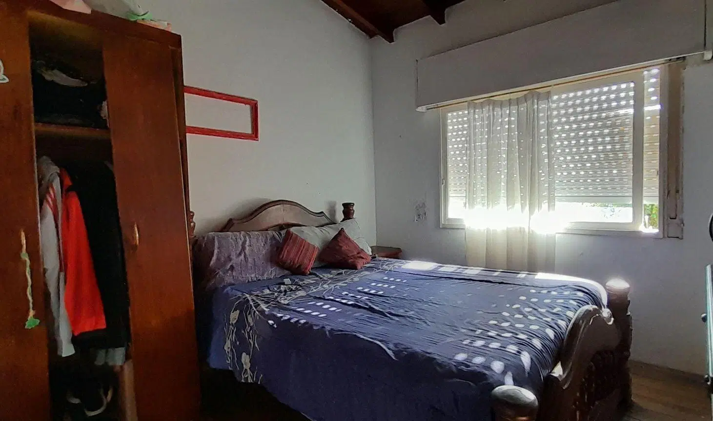 Venta Casa multifamiliar a mts de Ruta 202 2