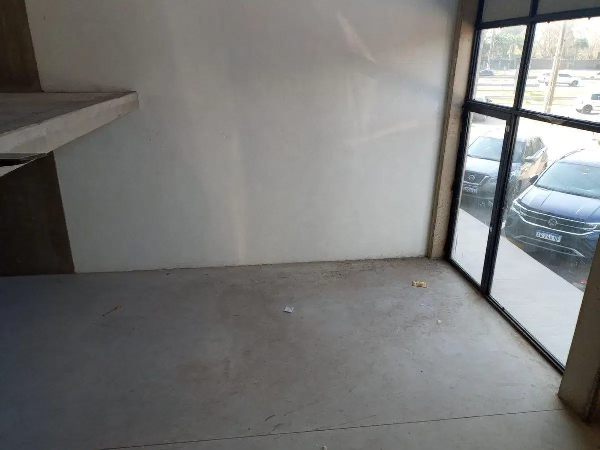 Venta Permuta Local a ESTRENAR  Pilar km 53 3