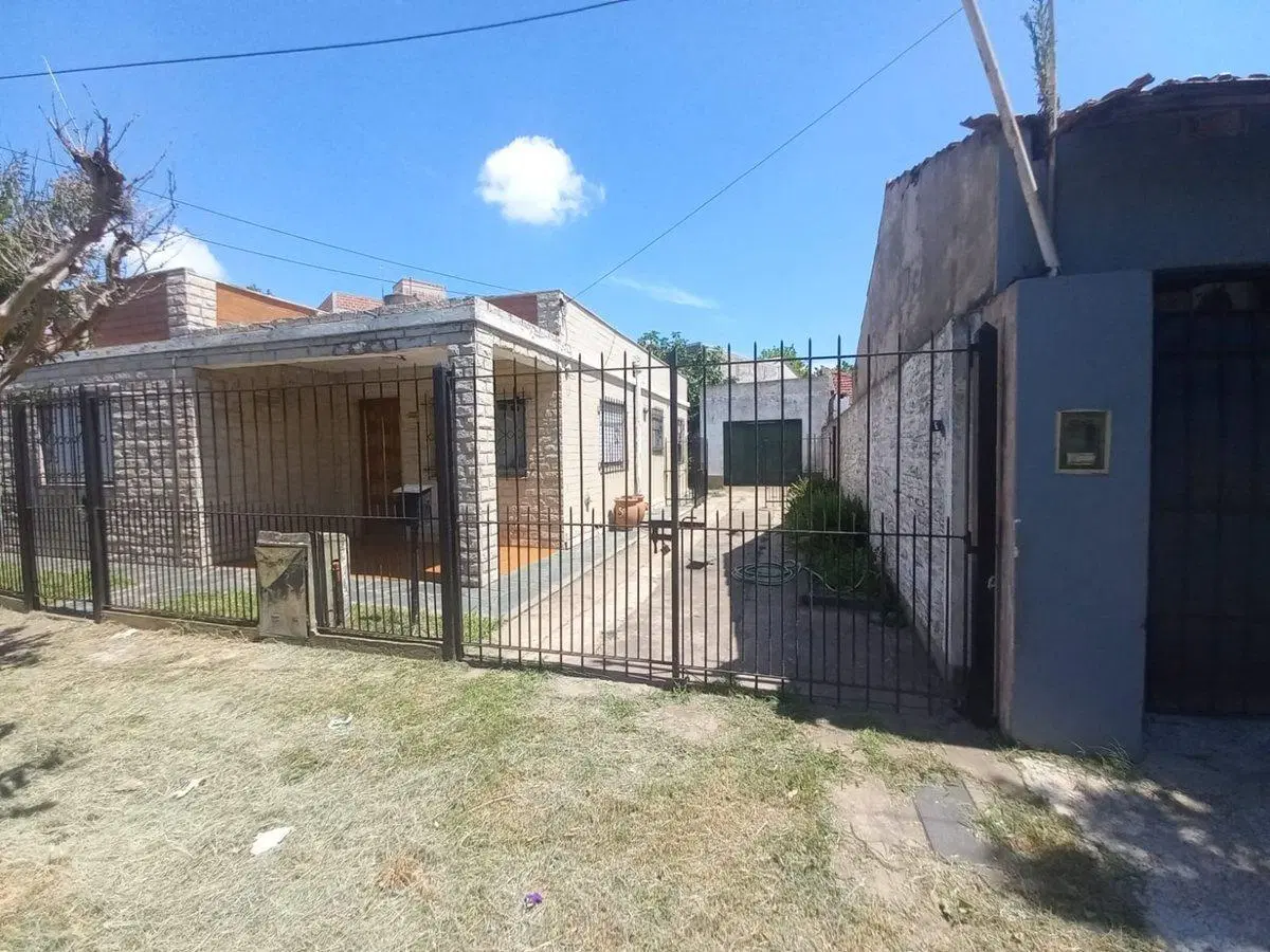 VENTA CASA 3 AMBIENTES EL TALAR AP CREDITO 2