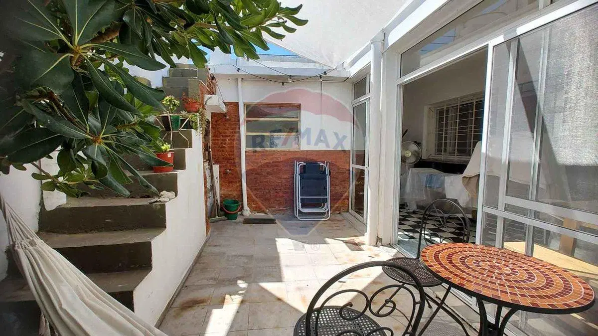 VENTA - CASA 5 AMB + LOCAL / COCHERA - CAMPANA 2