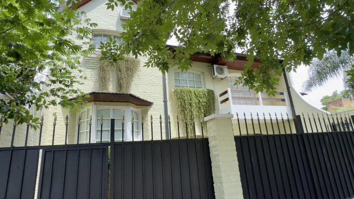 VENTA CASA 6 AMB DON TORCUATO JARDIN Y PILETA 2