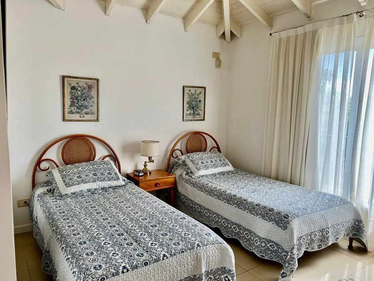 Venta Casa a la Laguna Santa Catalina, Villanueva 5