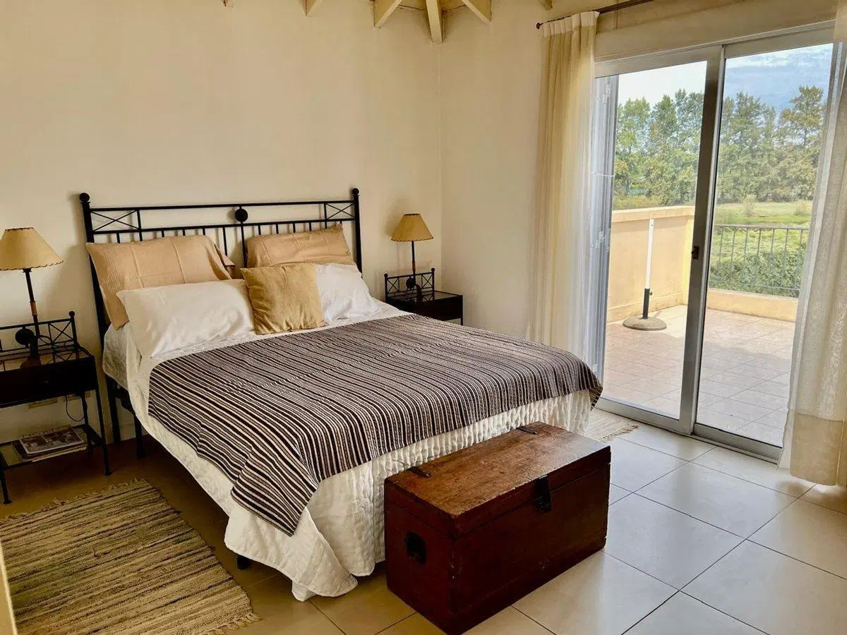 Venta Casa a la Laguna Santa Catalina, Villanueva 4