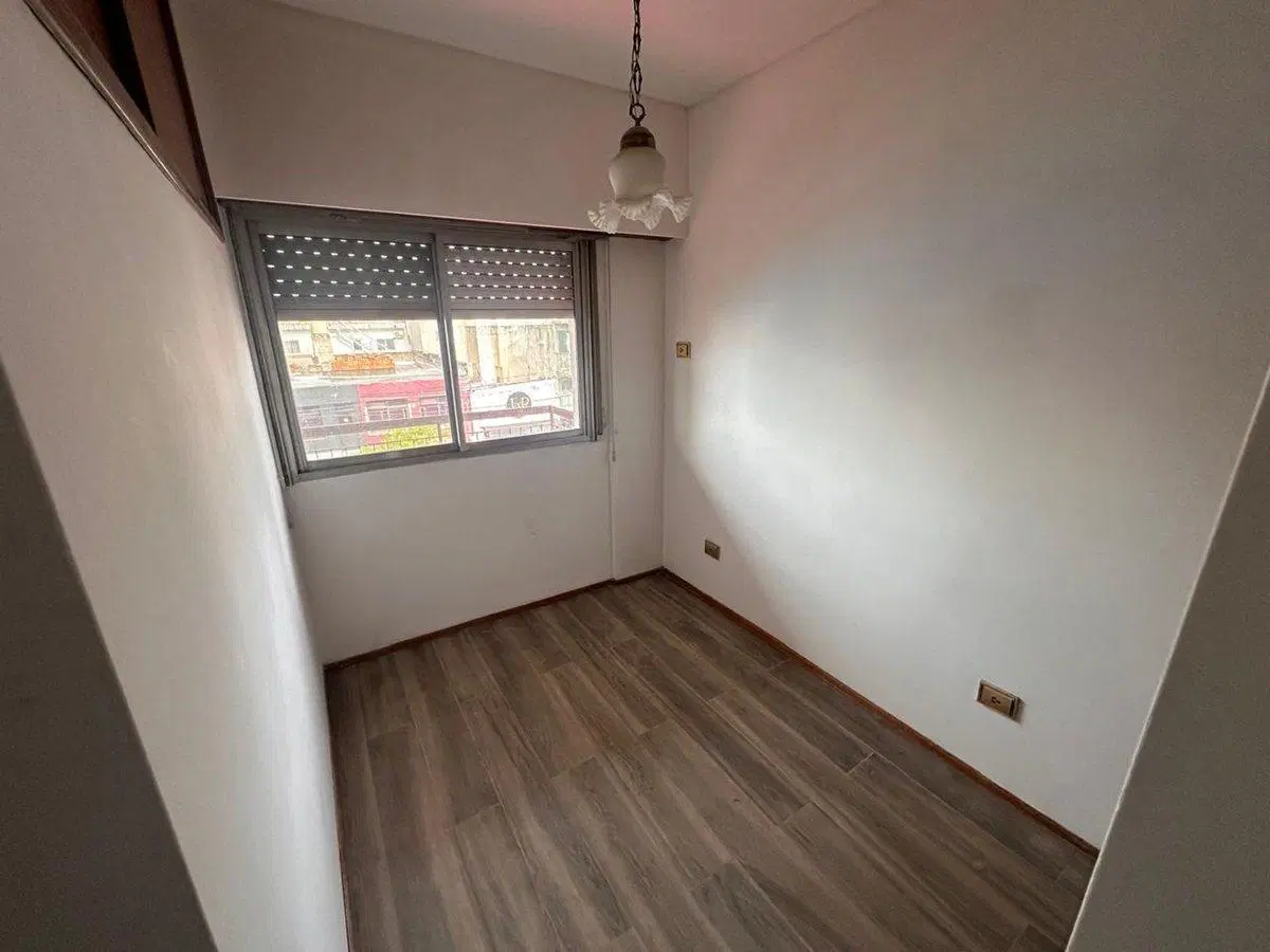 VENTA DEPARTAMENTO 6 AMBIENTES EN CAMPANA CENTRO 3