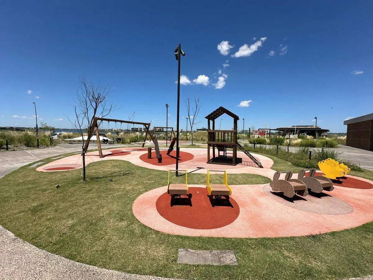 VENTA Puertos del Lago Amarras Lote al Agua 8