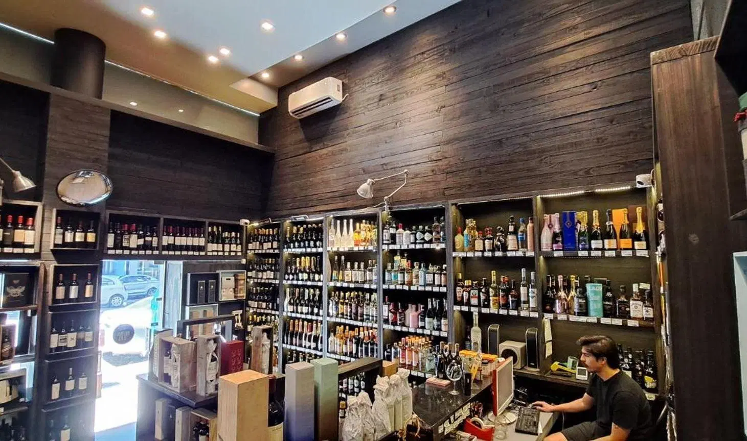 Alquiler Local Comercial Av. Santa Fe y Suipacha 5