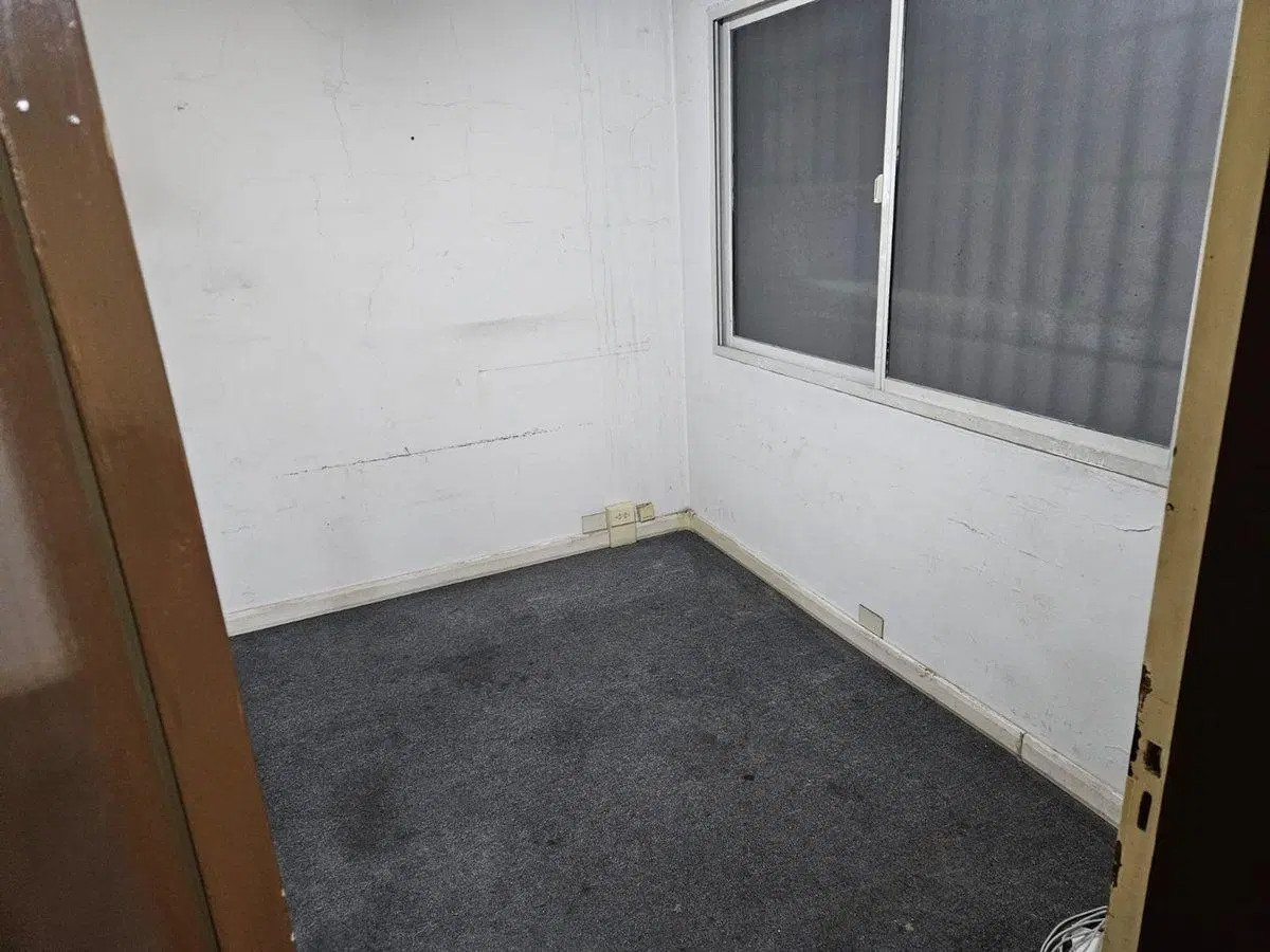 Venta oficina frente a la bolsa de comercio 80 m2 5