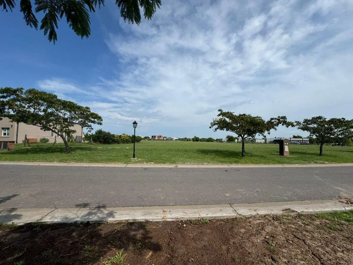 VENTA LOTE BARRIO PRIVADO SAN SEBASTIAN AREA 12 4