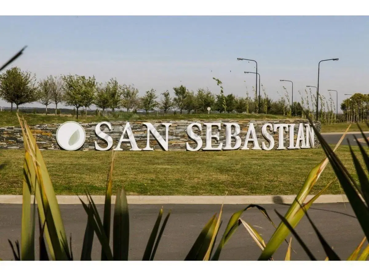VENTA LOTE BARRIO PRIVADO SAN SEBASTIAN AREA 13 5