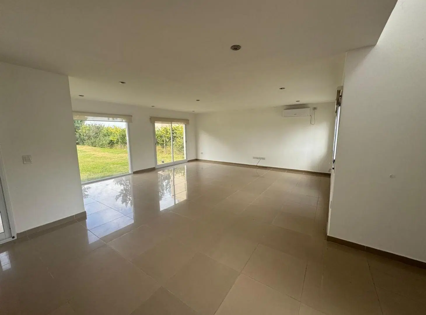 Venta casa Barrio San Matías Área 5, 4 ambientes 3