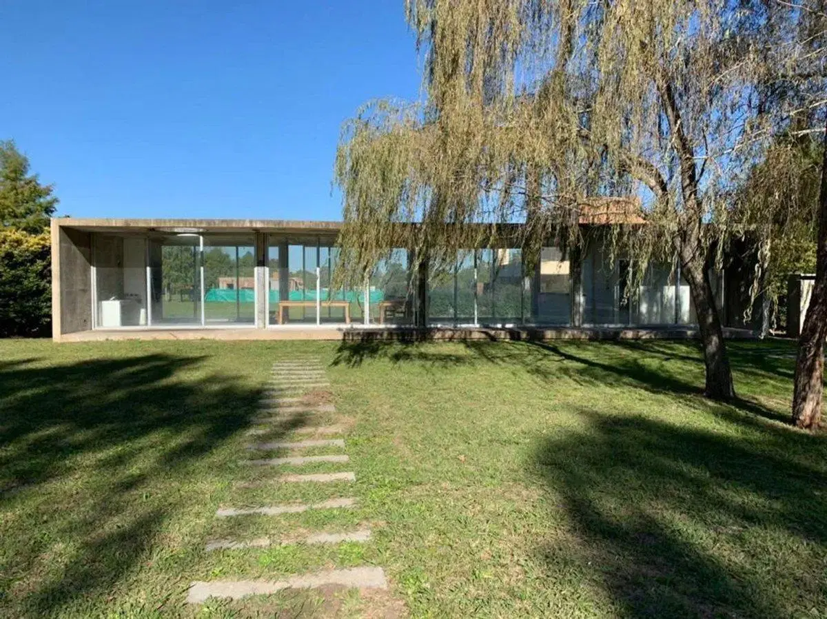 VENTA LOTE CENTRAL B PRIV BRUJAS PILAR ESCRITURADO 3