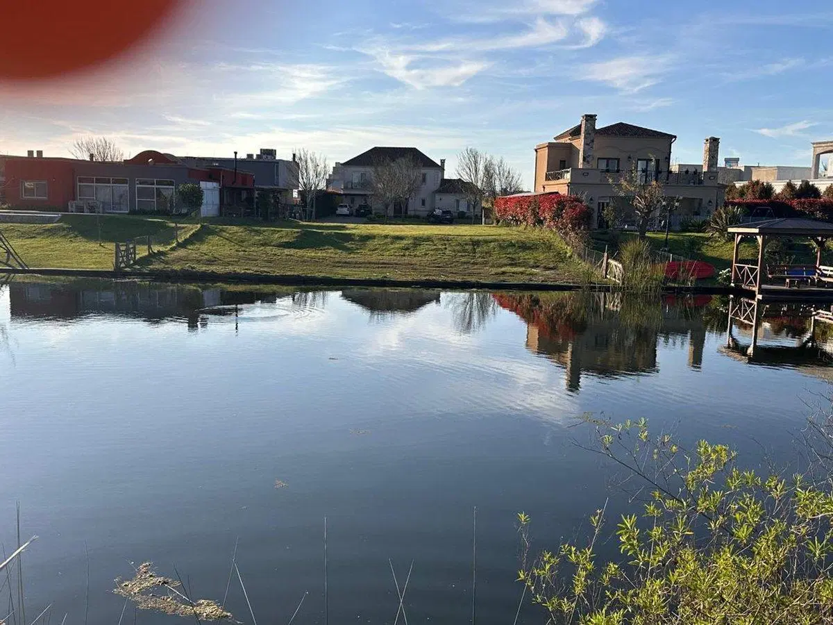VENTA DE LOTE EN BARRIO MUELLES, PUERTOS DEL LAGO 8