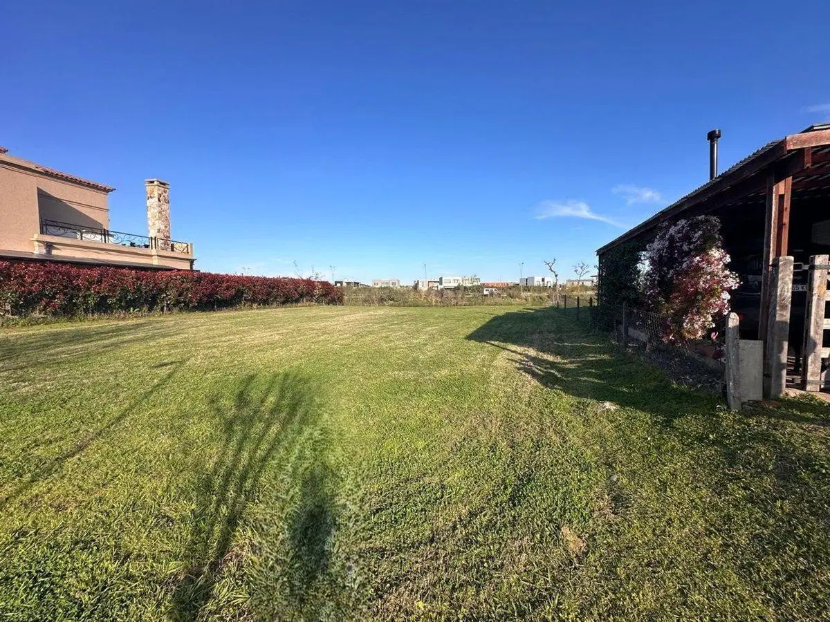 VENTA DE LOTE EN BARRIO MUELLES, PUERTOS DEL LAGO 4