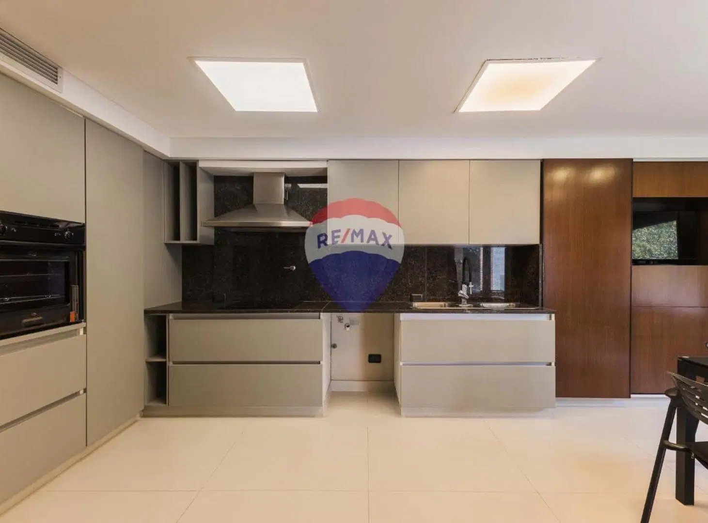 Casa Venta Martínez 315 m2 impecable 8 ambientes 3