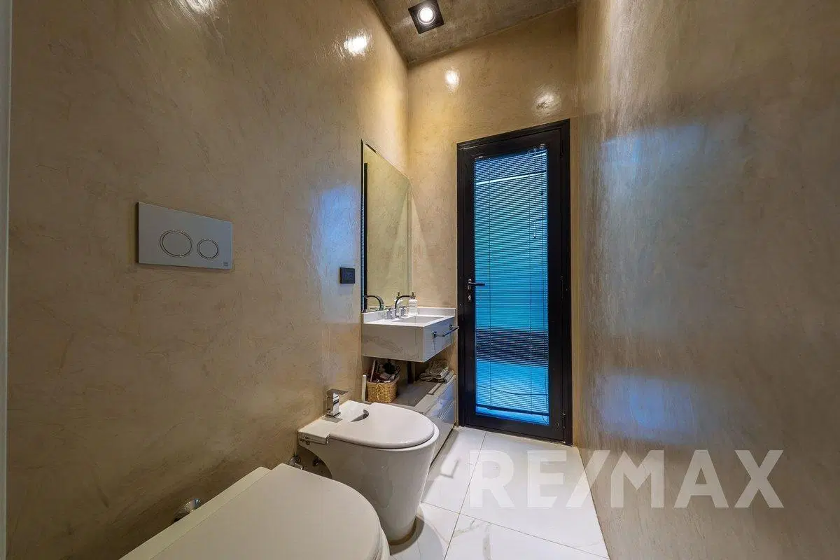 Venta casa 9 ambientes en El Yacht Nordelta 5