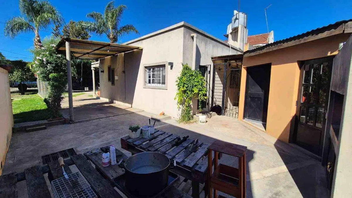 VENTA DE CASA EN PILAR 4