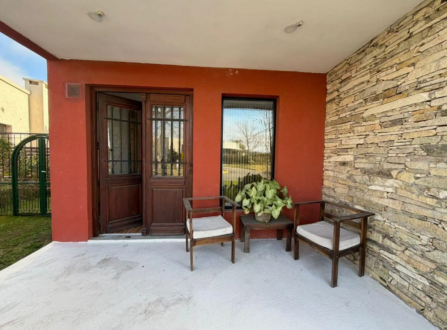 CASA EN VENTA 5 AMB SAN EDUARDO PILAR DEL ESTE 3