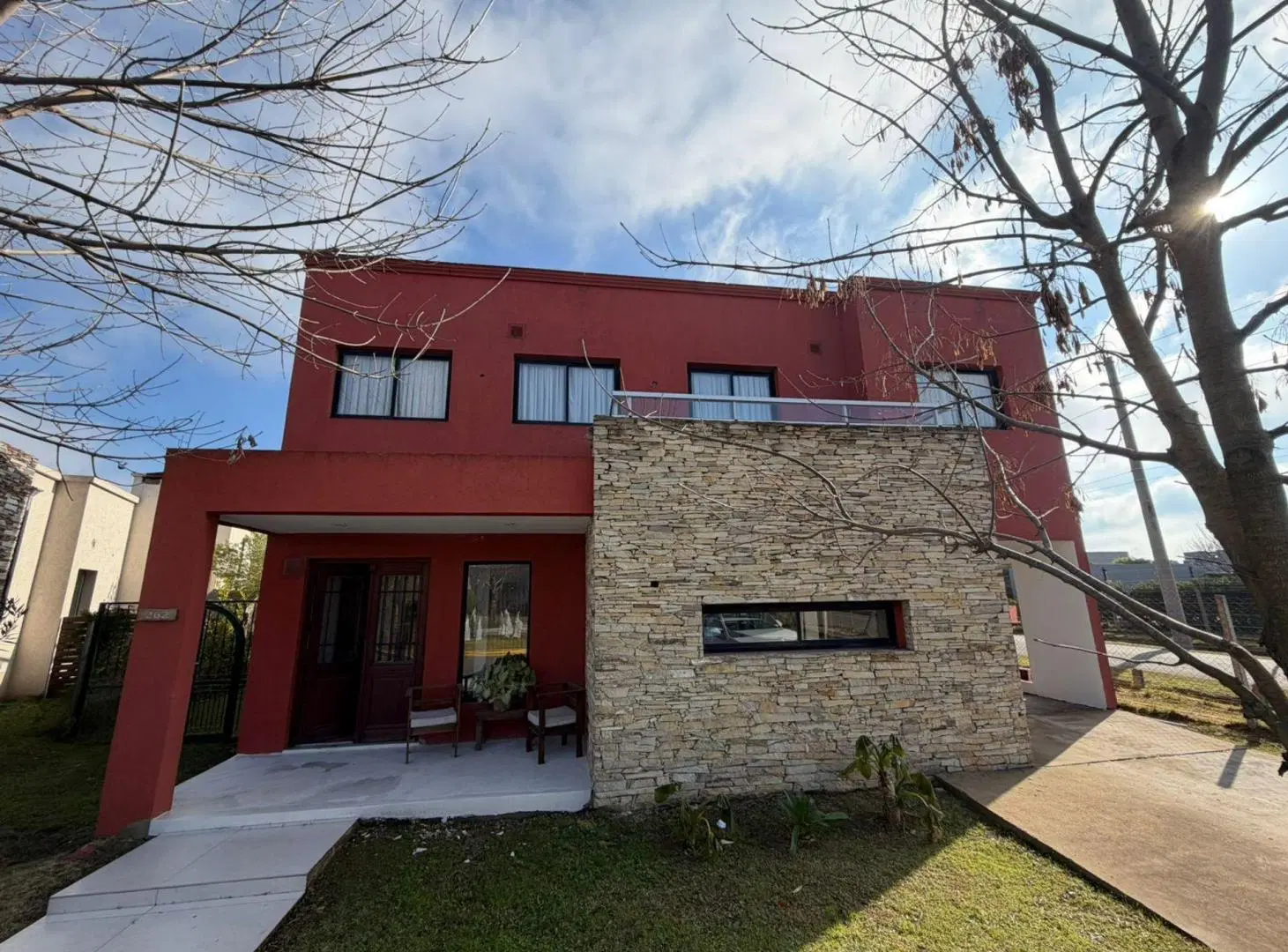 CASA EN VENTA 5 AMB SAN EDUARDO PILAR DEL ESTE 2