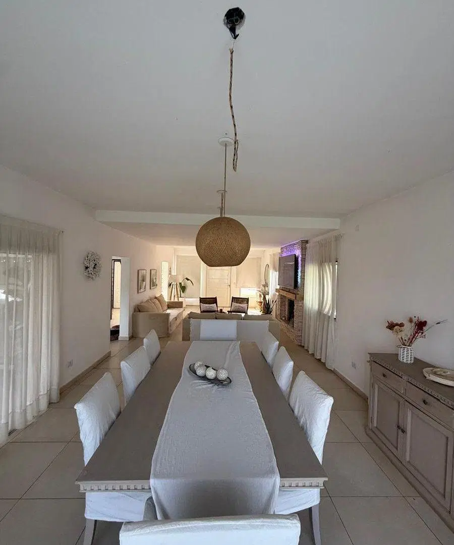 VENTA .CASA A LA LAGUNA . SAN SEBASTIAN .Area 9 8