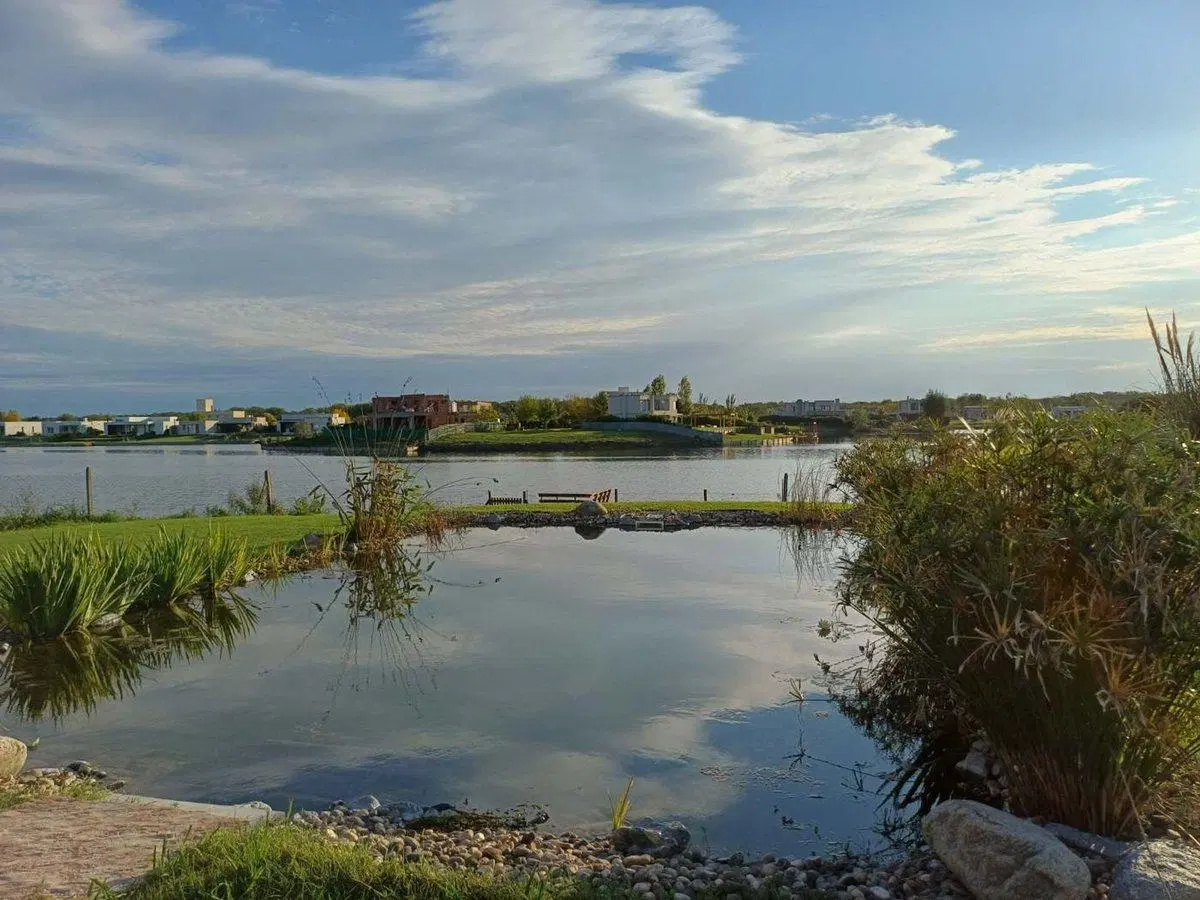 VENTA CASA 4 AMB LAGUNA A9 B° SAN SEBASTIÁN PILAR 4