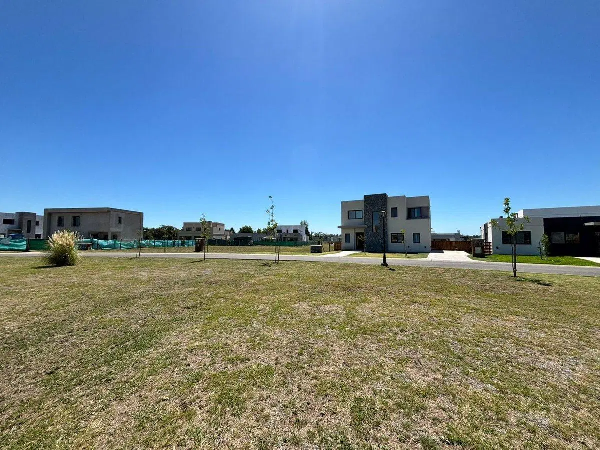 Lote en Pilar del Este Interno en Santa Elisa 8